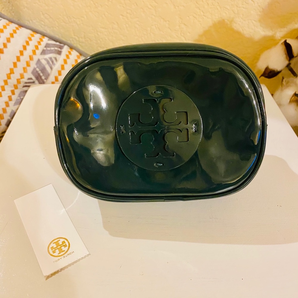 NWT Tory Burch Paten Cosmetic Case